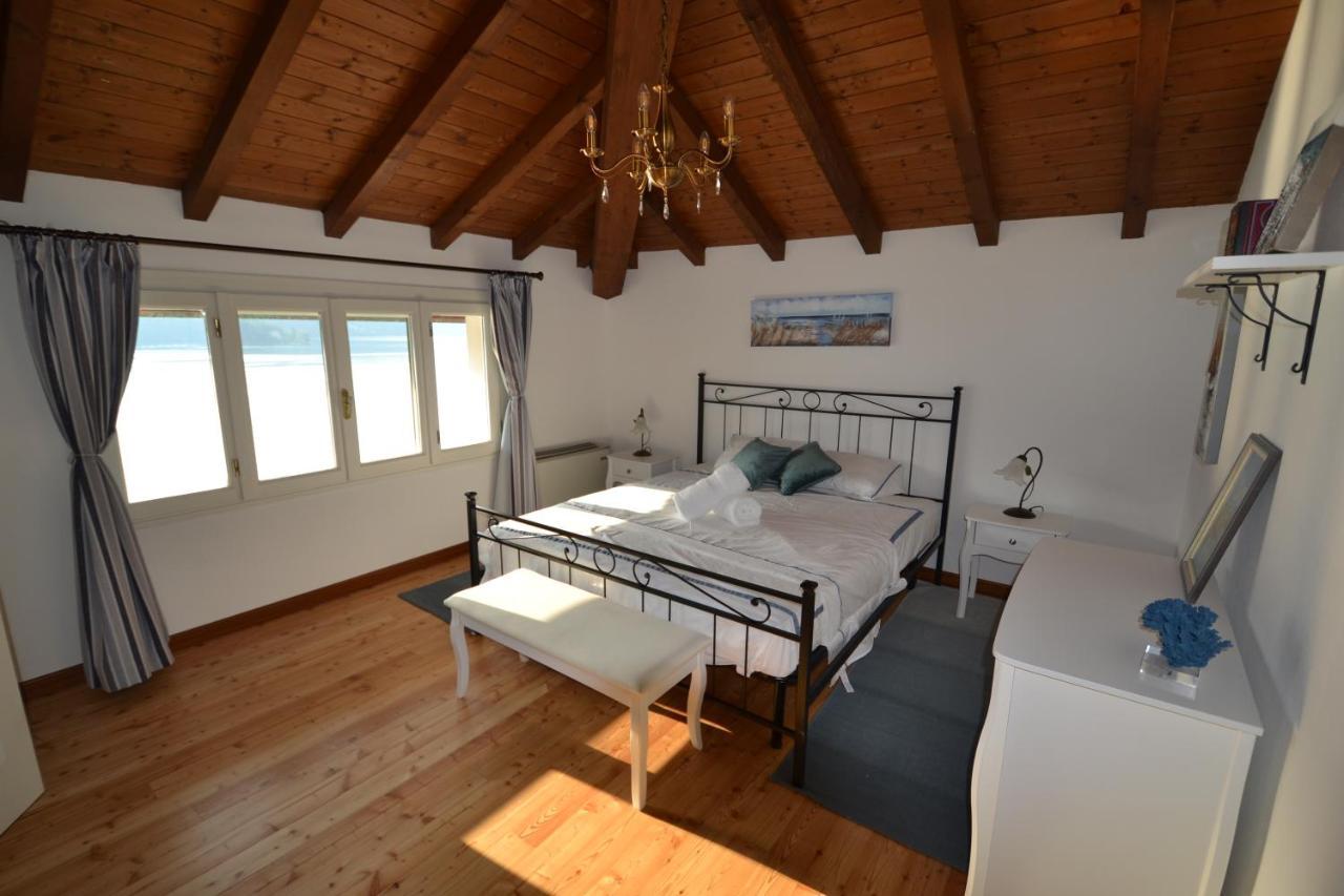 Villa Rina Deluxe And Cottage Porto Ceresio Exteriér fotografie