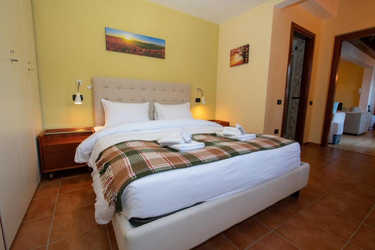 Villa Rina Deluxe And Cottage Porto Ceresio Exteriér fotografie